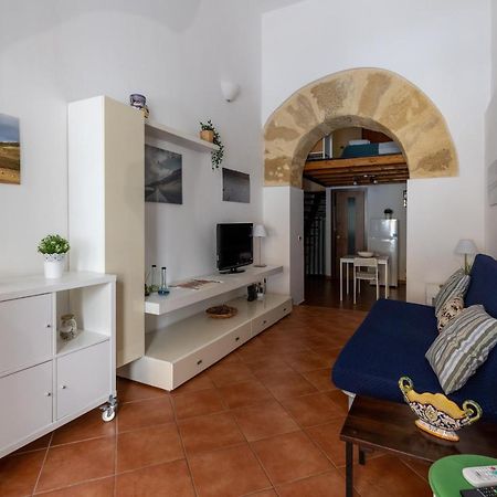 Апартаменти La Casa Del Cacciatore - Alloggio Con Terrazzo Палермо Екстер'єр фото