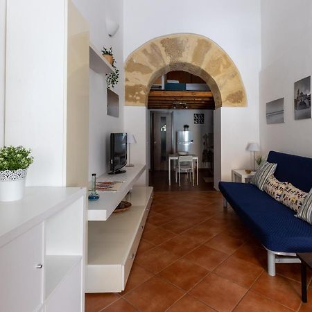 Апартаменти La Casa Del Cacciatore - Alloggio Con Terrazzo Палермо Екстер'єр фото