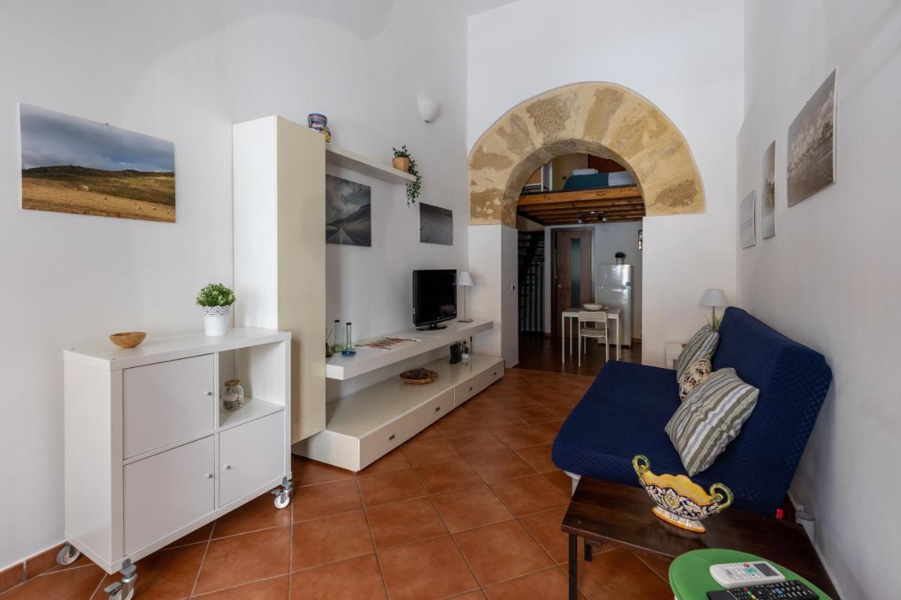 Апартаменти La Casa Del Cacciatore - Alloggio Con Terrazzo Палермо Екстер'єр фото