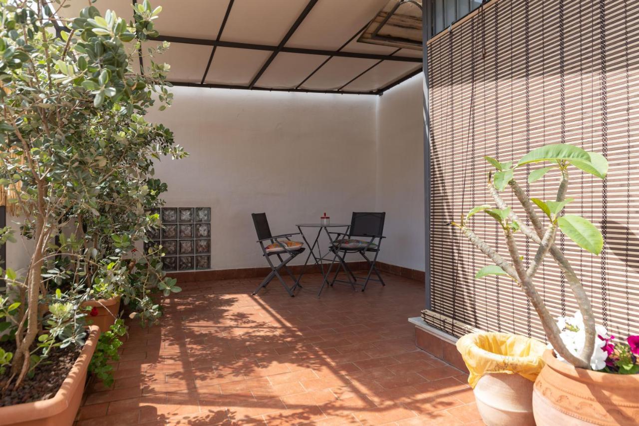 Апартаменти La Casa Del Cacciatore - Alloggio Con Terrazzo Палермо Екстер'єр фото