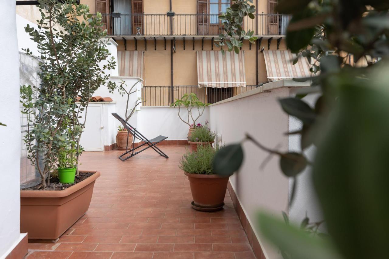 Апартаменти La Casa Del Cacciatore - Alloggio Con Terrazzo Палермо Екстер'єр фото